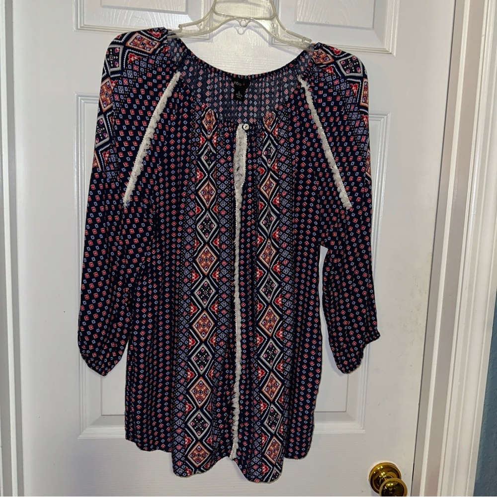Intro Boho Top Size L Balloon Sleeve Navy Red White Geometric Flowy Top Soft